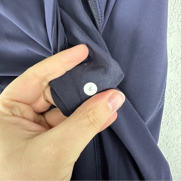 Lululemon Black Grape Purple Runderful Athletic Athleisure Pants Size 6 - Picture 8 of 8